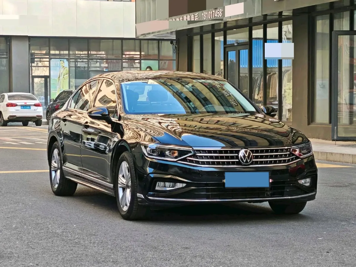 2025 Volkswagen Magotan 1.4T 150HP L4 7DCT,autocango,china used car exporter,china ev exporter,chinese used car exporter,chinese used ev exporter