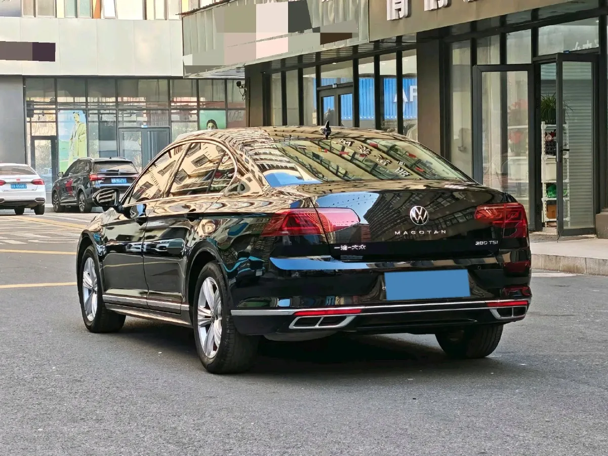 2025 Volkswagen Magotan 1.4T 150HP L4 7DCT,autocango,china used car exporter,china ev exporter,chinese used car exporter,chinese used ev exporter