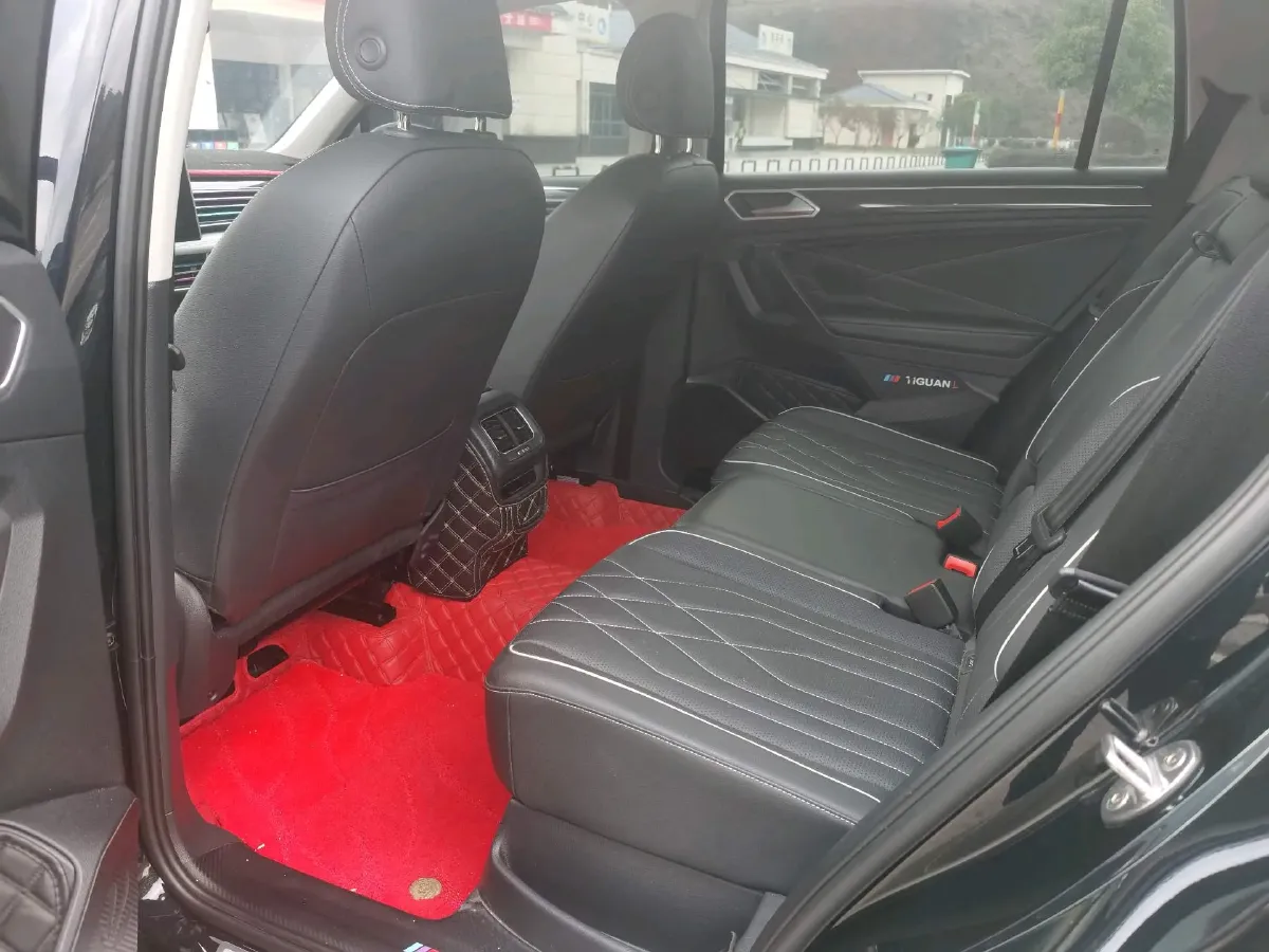 2023 Volkswagen Tiguan L 2.0T 186HP L4 7DCT,autocango,china used car exporter,china ev exporter,chinese used car exporter,chinese used ev exporter