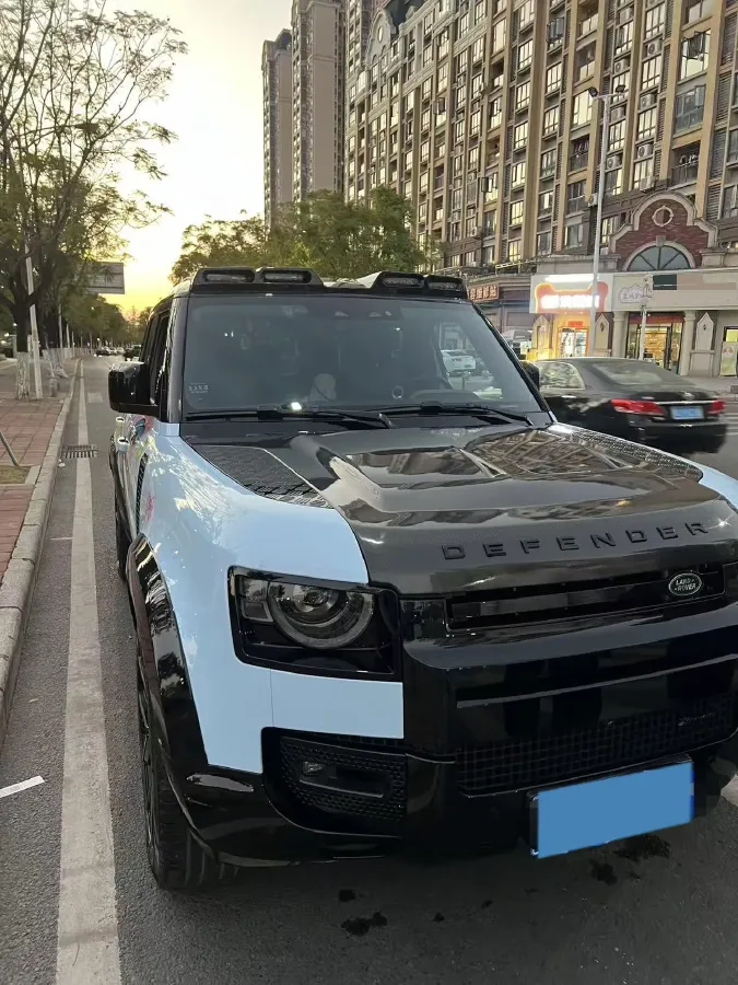 2023 Land Rover Defender 3.0T 400HP L6 8AT,autocango,china used car exporter,china ev exporter,chinese used car exporter,chinese used ev exporter