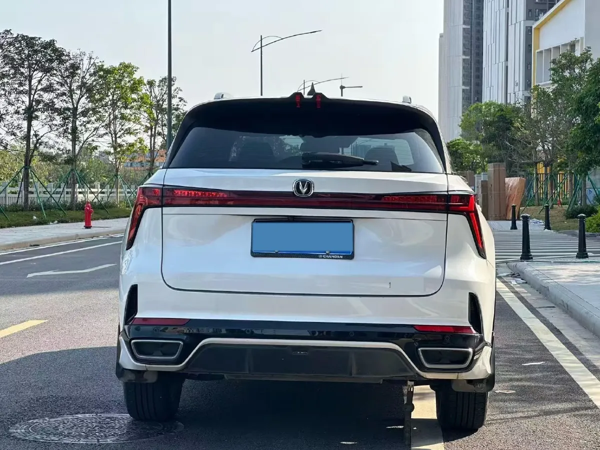 2024 ChangAn CS75 Plus 1.5T 188HP L4 8AT,autocango,china used car exporter,china ev exporter,chinese used car exporter,chinese used ev exporter