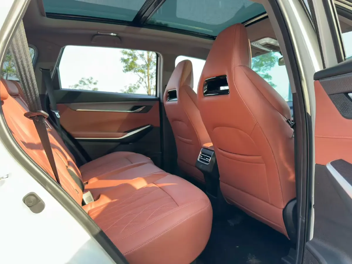 2024 ChangAn CS75 Plus 1.5T 188HP L4 8AT,autocango,china used car exporter,china ev exporter,chinese used car exporter,chinese used ev exporter