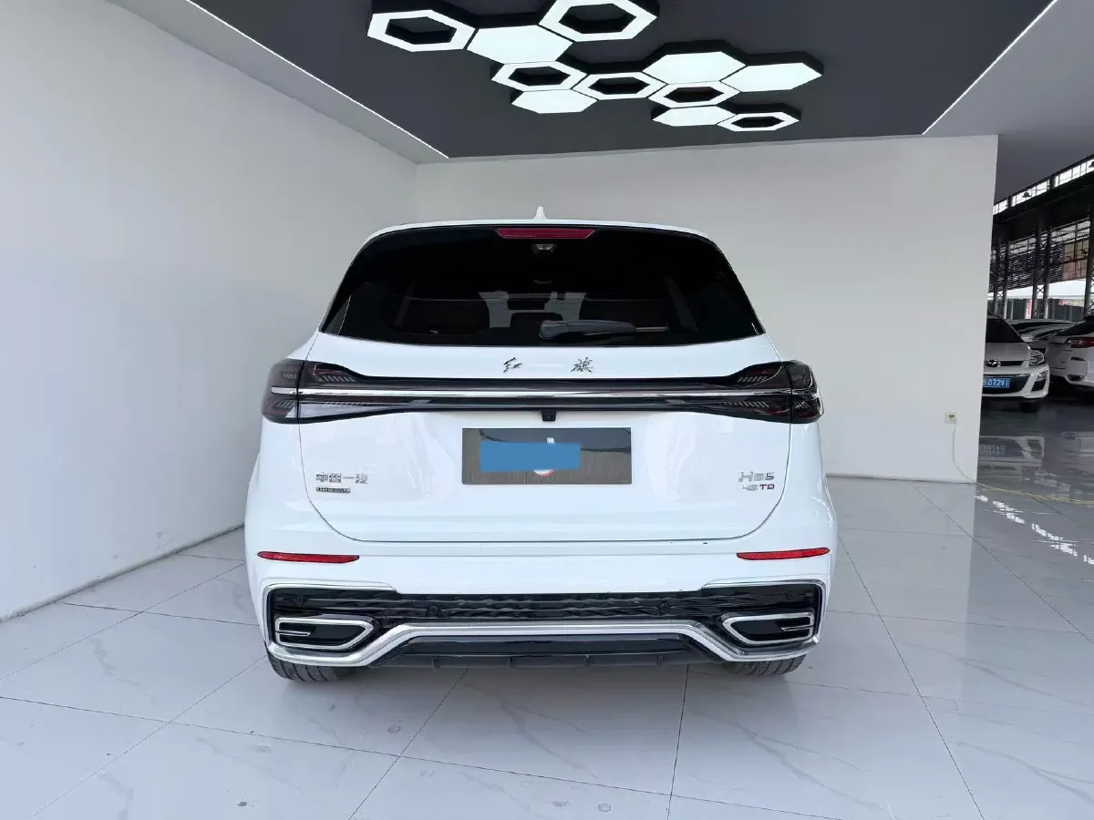2023 HongQi HS5 2.0T 252HP L4 8AT,autocango,china used car exporter,china ev exporter,chinese used car exporter,chinese used ev exporter