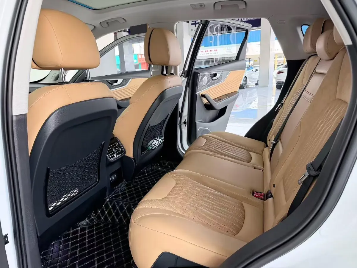 2023 HongQi HS5 2.0T 252HP L4 8AT,autocango,china used car exporter,china ev exporter,chinese used car exporter,chinese used ev exporter