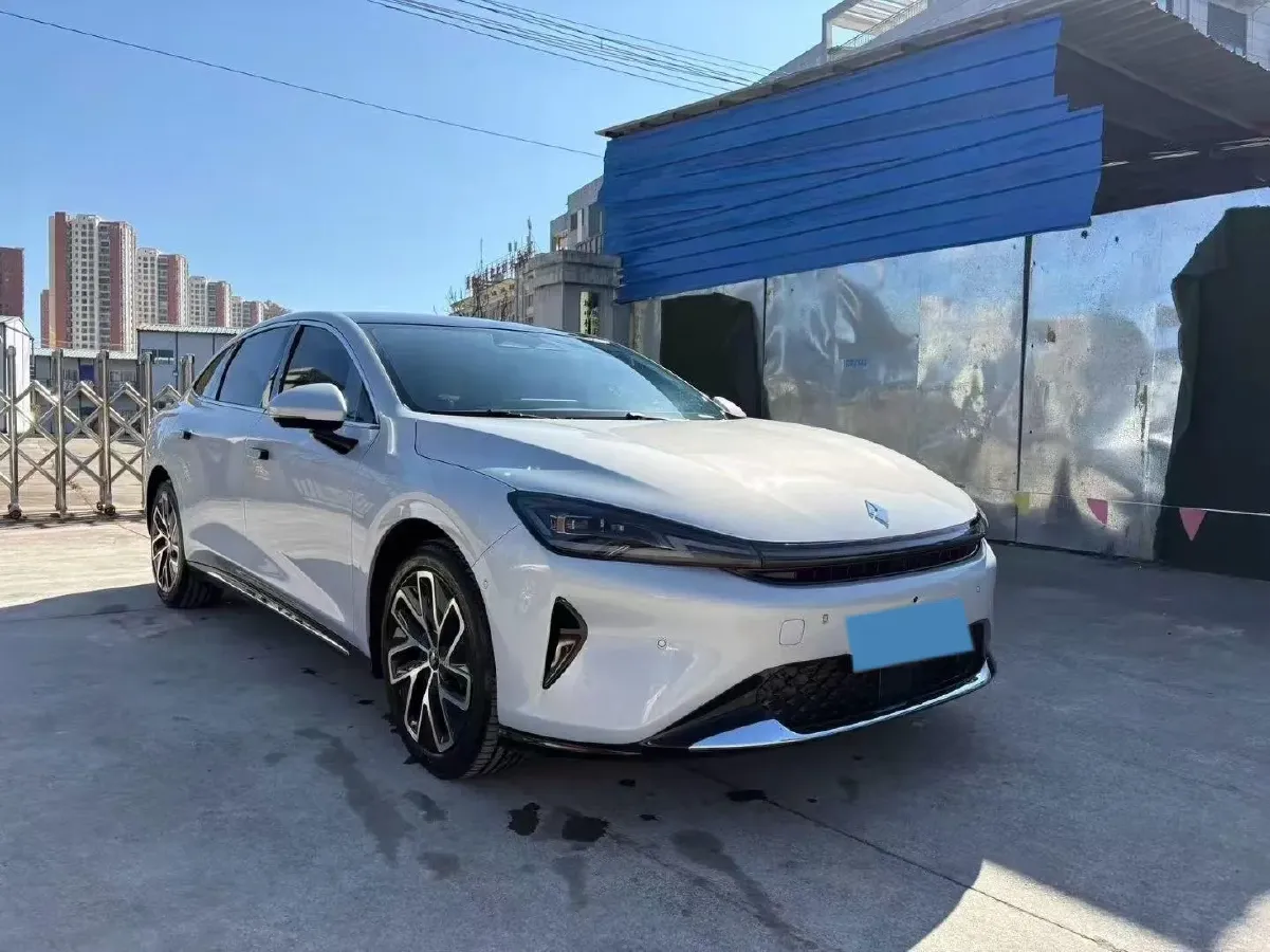 2025 BaoJun XiangJing 1.5T 143HP L4 1DHT PHEV,autocango,china used car exporter,china ev exporter,chinese used car exporter,chinese used ev exporter