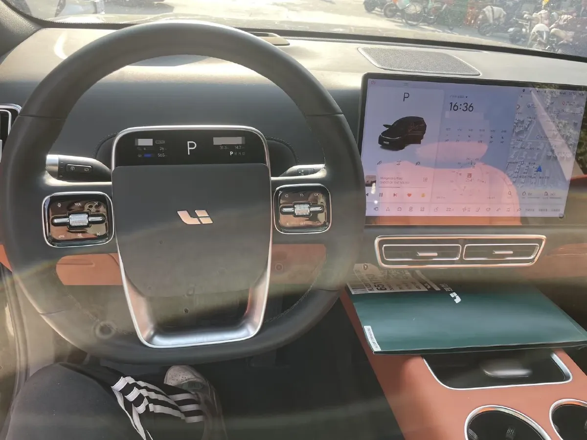 2024 Li L7 Range Extended 154HP REEV 42.8KWH,autocango,china used car exporter,china ev exporter,chinese used car exporter,chinese used ev exporter