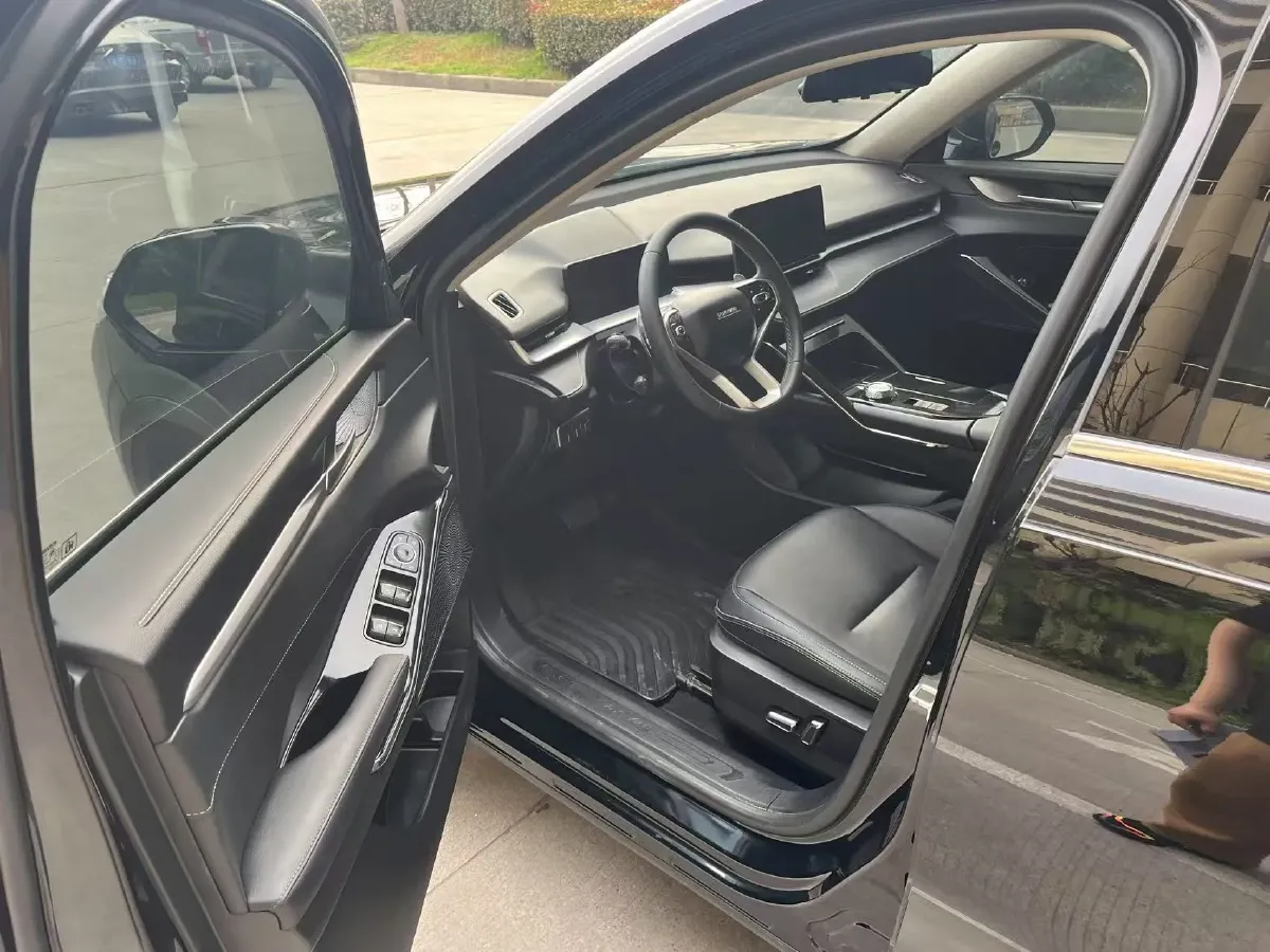 2021 Haval H6 1.5T 169HP L4 7DCT,autocango,china used car exporter,china ev exporter,chinese used car exporter,chinese used ev exporter