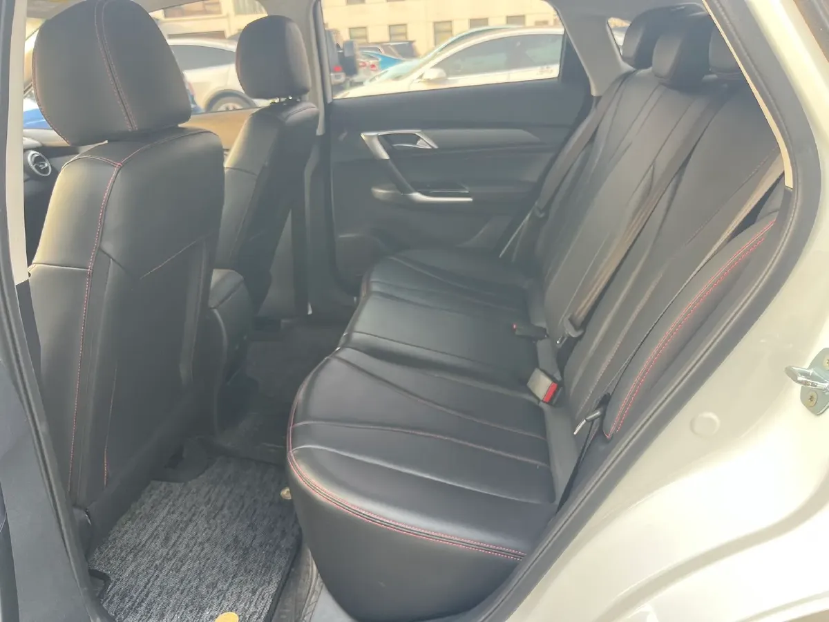 2022 Bestune B70 2.0T 224HP L4 6AT,autocango,china used car exporter,china ev exporter,chinese used car exporter,chinese used ev exporter