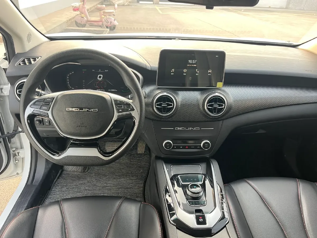 2022 Bestune B70 2.0T 224HP L4 6AT,autocango,china used car exporter,china ev exporter,chinese used car exporter,chinese used ev exporter