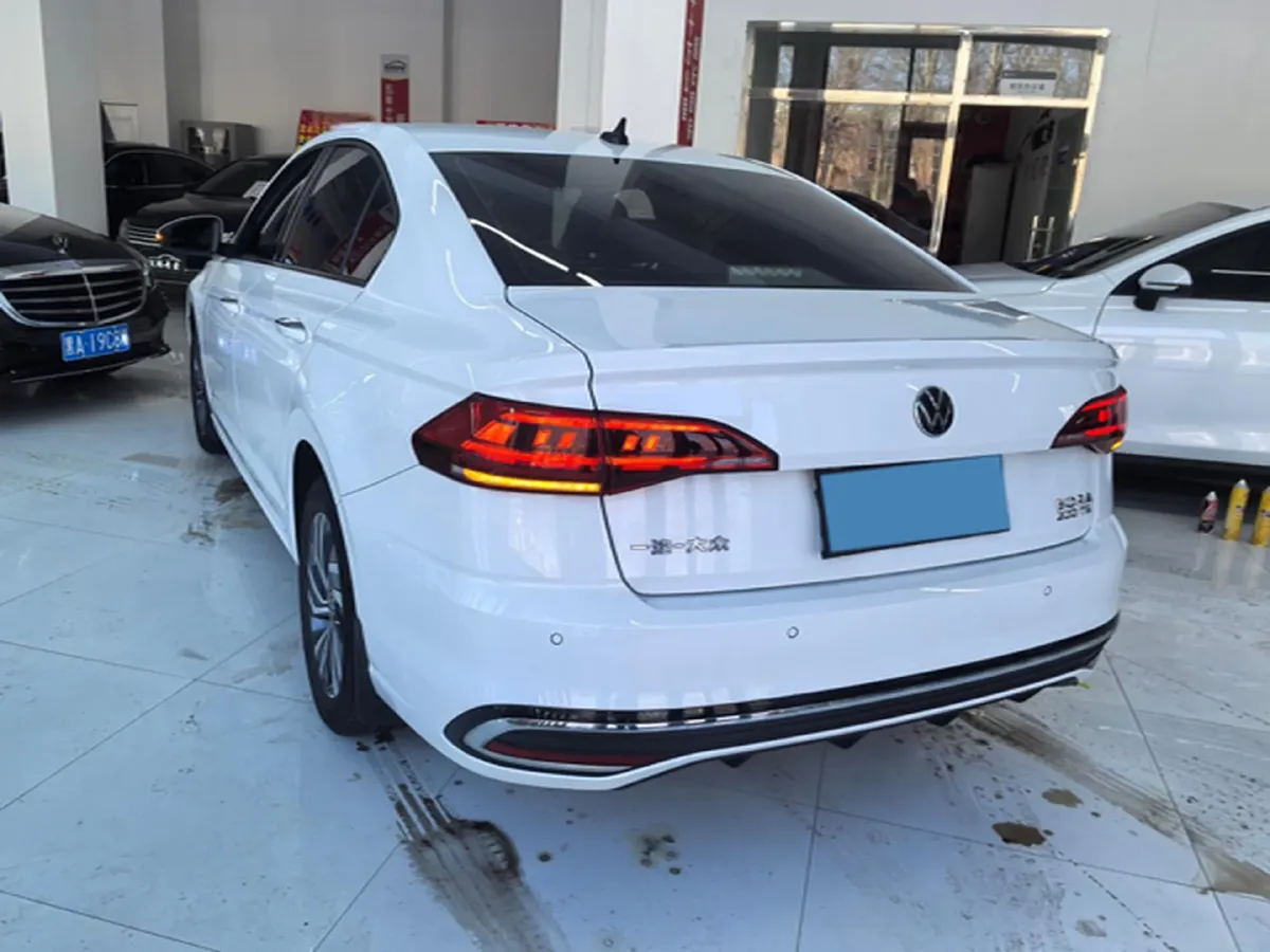 2023 Volkswagen Bora 1.2T 116HP L4 7DCT,autocango,china used car exporter,china ev exporter,chinese used car exporter,chinese used ev exporter