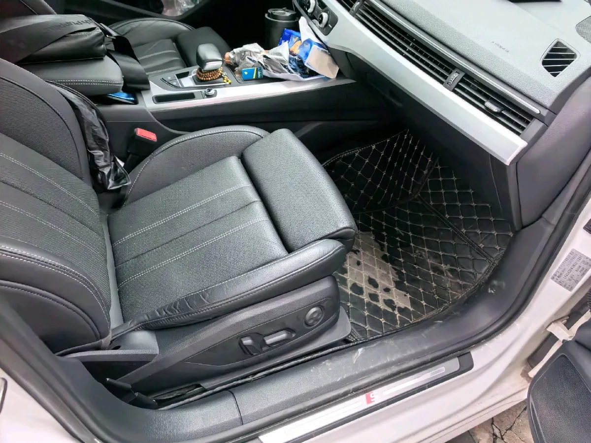 2020 Audi A4L 2.0T 190HP L4 7DCT,autocango,china used car exporter,china ev exporter,chinese used car exporter,chinese used ev exporter