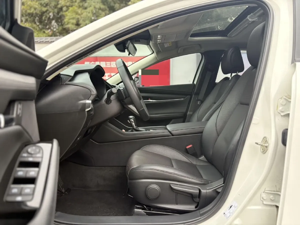 2021 Mazda 3 Axela 2.0L 158HP L4 6AT,autocango,china used car exporter,china ev exporter,chinese used car exporter,chinese used ev exporter