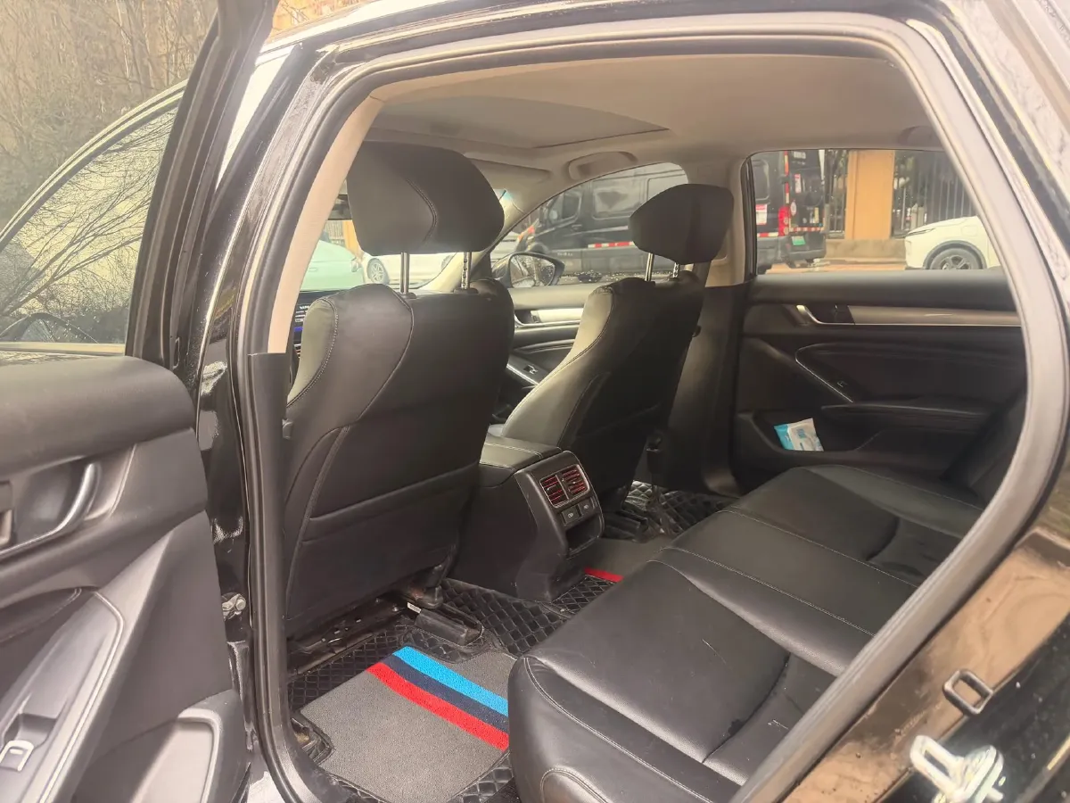 2022 Honda Accord 1.5T 194HP L4 CVT,autocango,china used car exporter,china ev exporter,chinese used car exporter,chinese used ev exporter