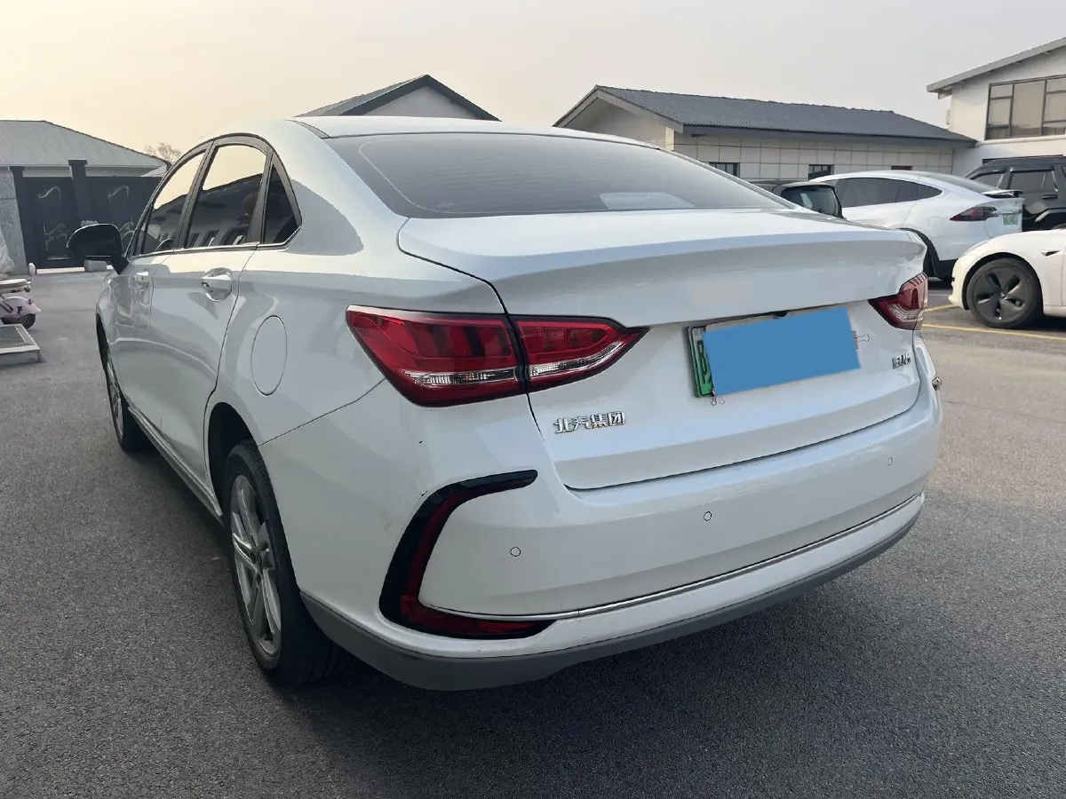 2022 Bestune B70 2.0T 224HP L4 6AT,autocango,china used car exporter,china ev exporter,chinese used car exporter,chinese used ev exporter