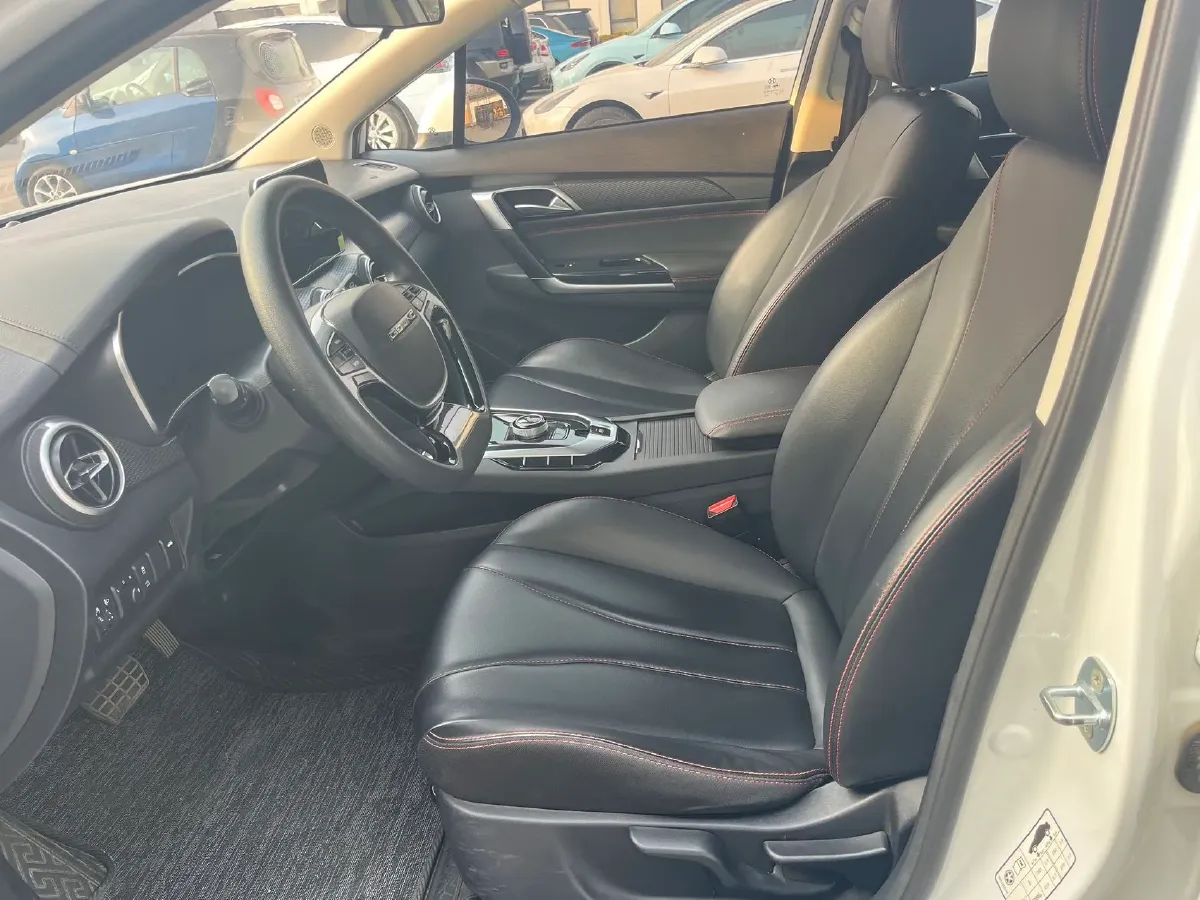 2022 Bestune B70 2.0T 224HP L4 6AT,autocango,china used car exporter,china ev exporter,chinese used car exporter,chinese used ev exporter