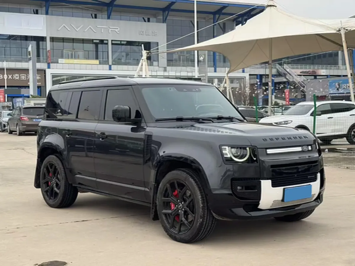 2023 Land Rover Defender 3.0T 400HP L6 8AT,autocango,china used car exporter,china ev exporter,chinese used car exporter,chinese used ev exporter