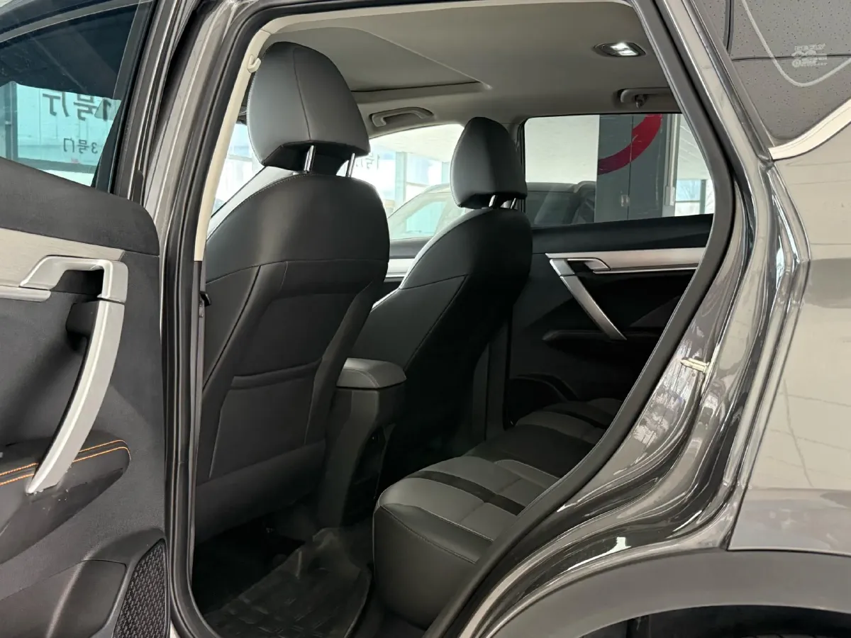 2023 Geely Coolray 1.4T 141HP L4 6MT,autocango,china used car exporter,china ev exporter,chinese used car exporter,chinese used ev exporter