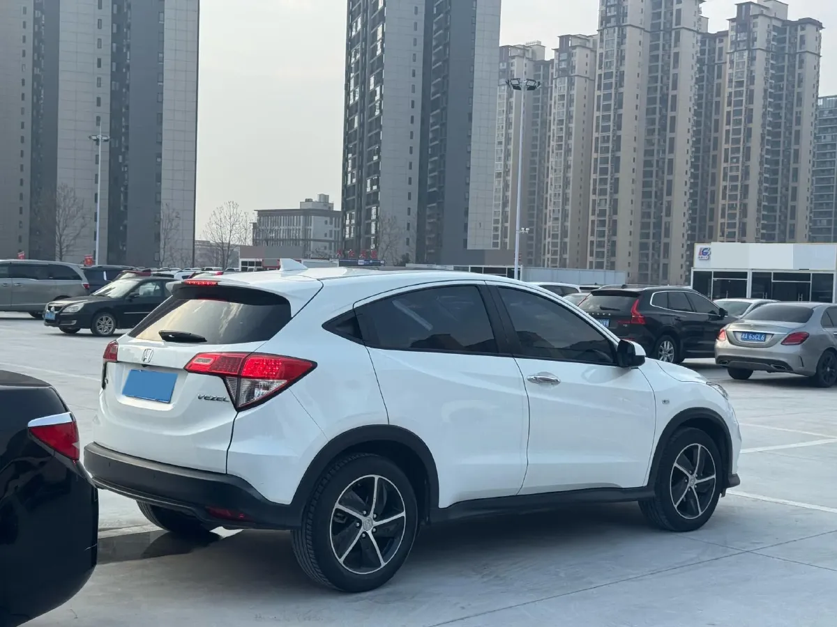 2022 Honda Vezel 1.5L 131HP L4 CVT,autocango,china used car exporter,china ev exporter,chinese used car exporter,chinese used ev exporter