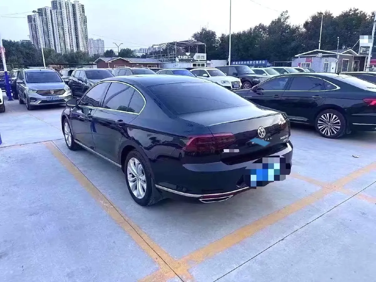2018 Volkswagen Magotan 1.8T 180HP L4 7DCT,autocango,china used car exporter,china ev exporter,chinese used car exporter,chinese used ev exporter