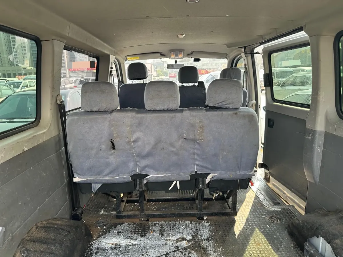 2019 MAXUS XinTu V80 2.0T 139HP L4 6MT,autocango,china used car exporter,china ev exporter,chinese used car exporter,chinese used ev exporter