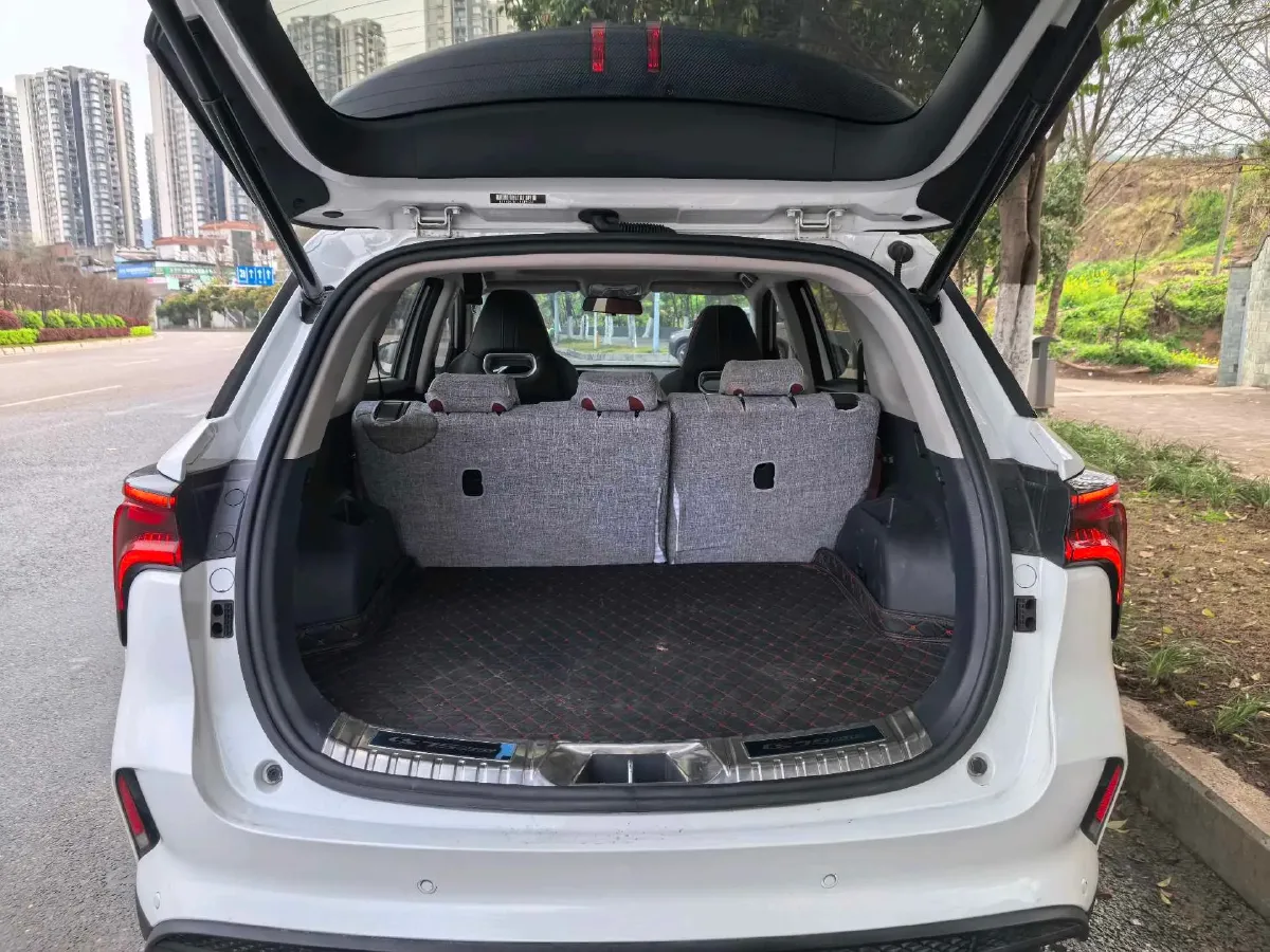 2020 ChangAn CS75 Plus 2.0T 233HP L4 8AT,autocango,china used car exporter,china ev exporter,chinese used car exporter,chinese used ev exporter