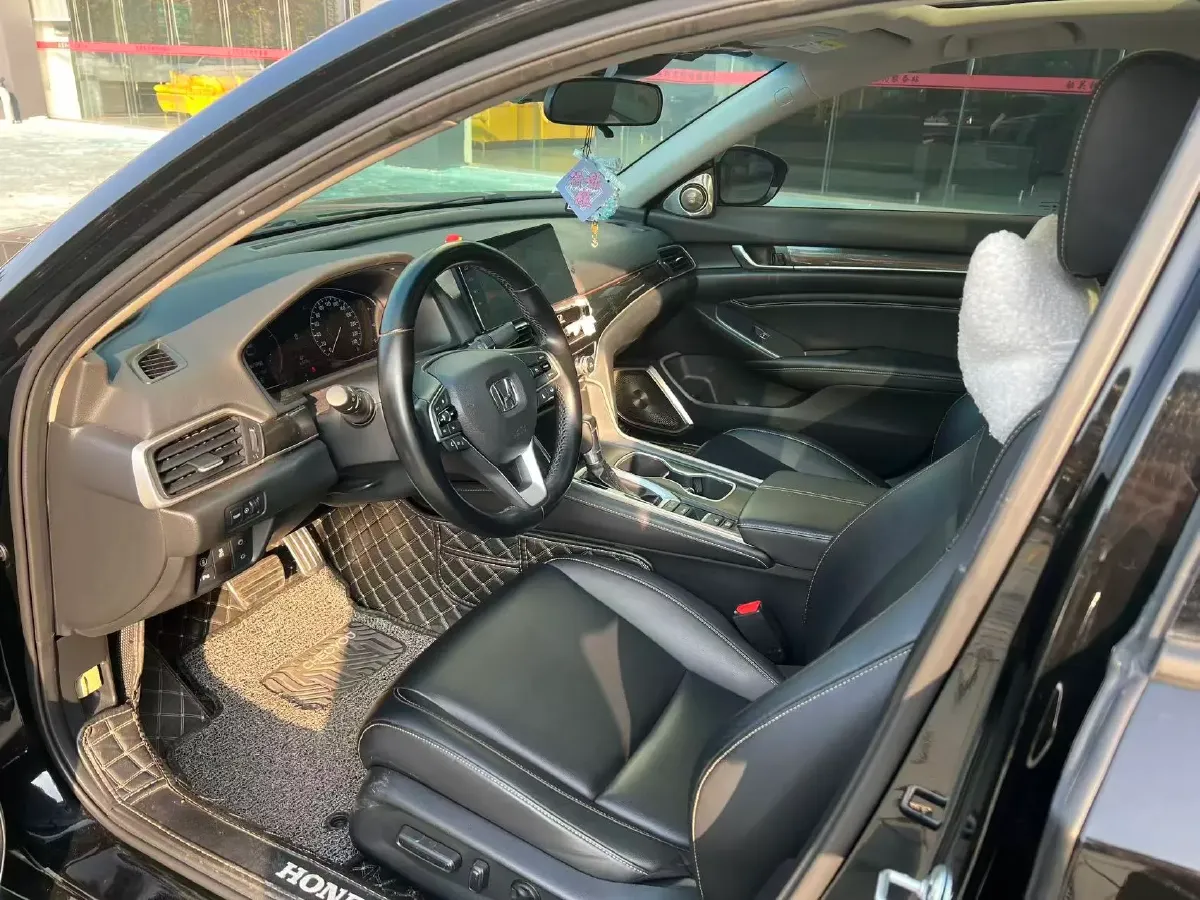 2022 Honda Accord 1.5T 194HP L4 CVT,autocango,china used car exporter,china ev exporter,chinese used car exporter,chinese used ev exporter