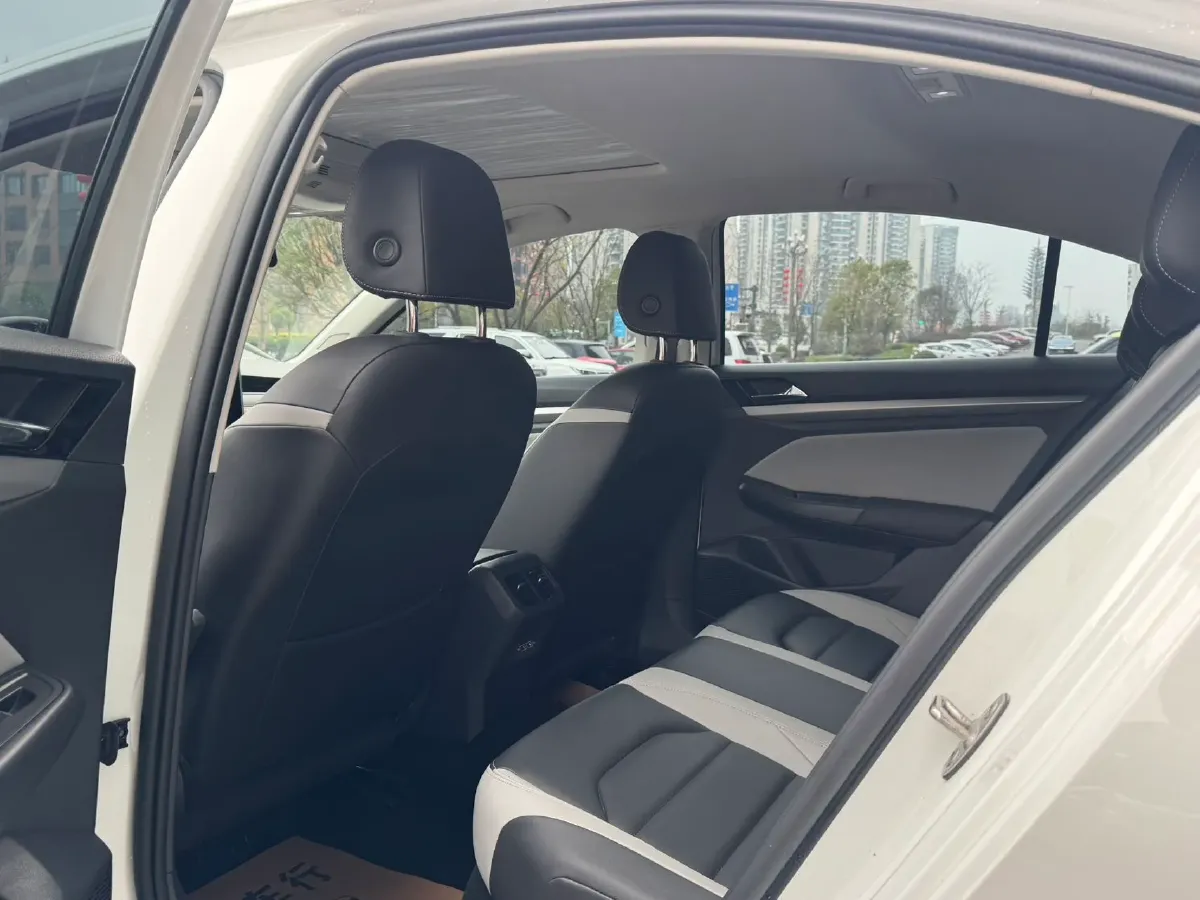 2023 Volkswagen Bora 1.5T 160HP L4 7DCT,autocango,china used car exporter,china ev exporter,chinese used car exporter,chinese used ev exporter