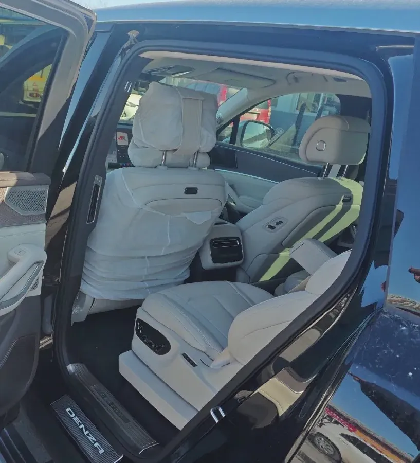 2025 Denza DenzaN9 2.0T 207HP L4 E-CVT PHEV,autocango,china used car exporter,china ev exporter,chinese used car exporter,chinese used ev exporter