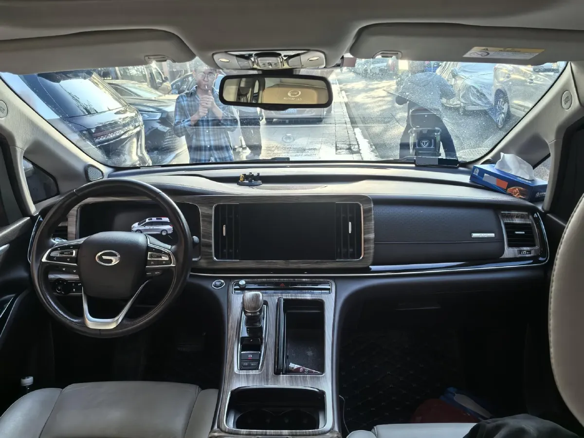 2021 GAC Trumpchi M8 2.0T 252HP L4 8AT,autocango,china used car exporter,china ev exporter,chinese used car exporter,chinese used ev exporter