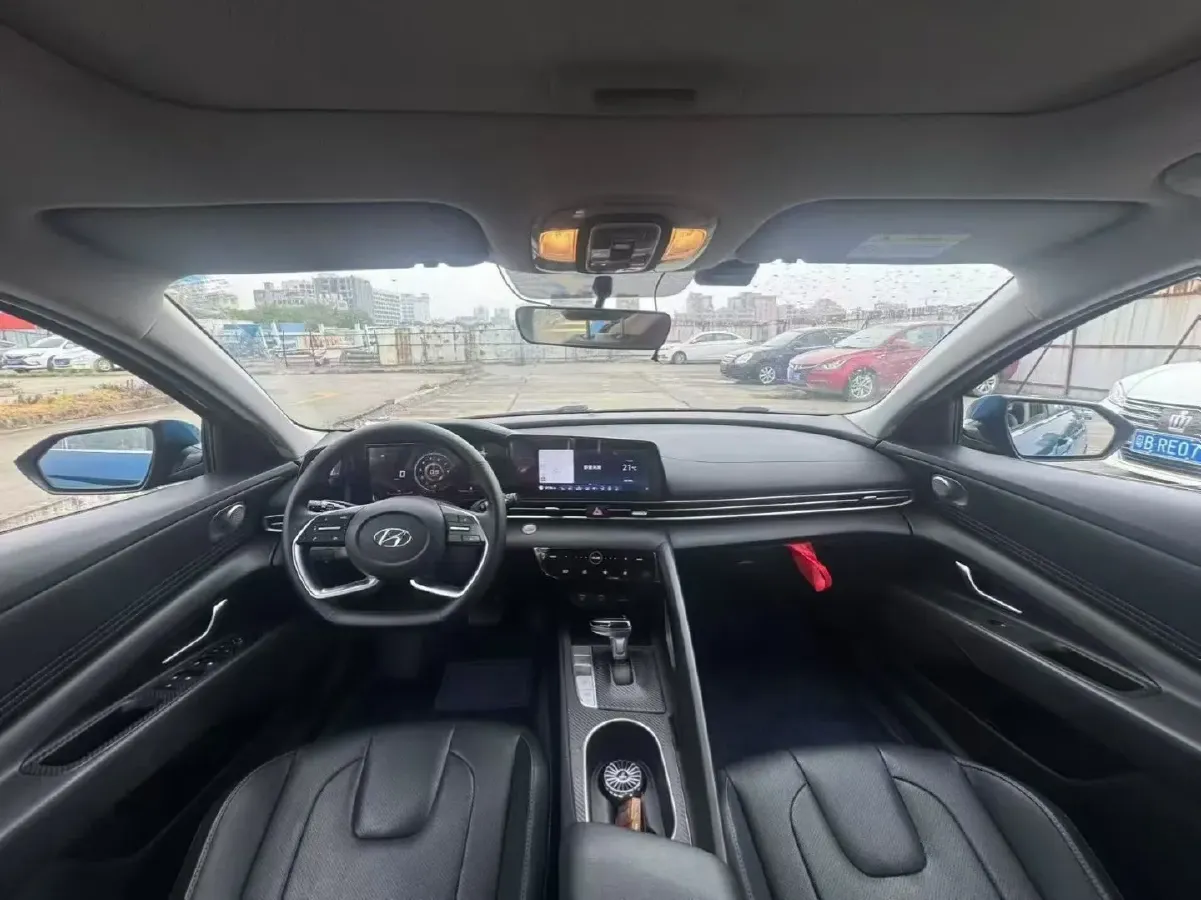 2021 Hyundai Elantra 1.5L 115HP L4 CVT,autocango,china used car exporter,china ev exporter,chinese used car exporter,chinese used ev exporter