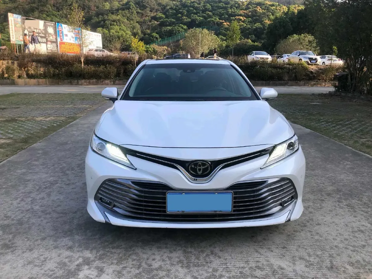 2019 Toyota Camry 2.0L 178HP L4 CVT,autocango,china used car exporter,china ev exporter,chinese used car exporter,chinese used ev exporter