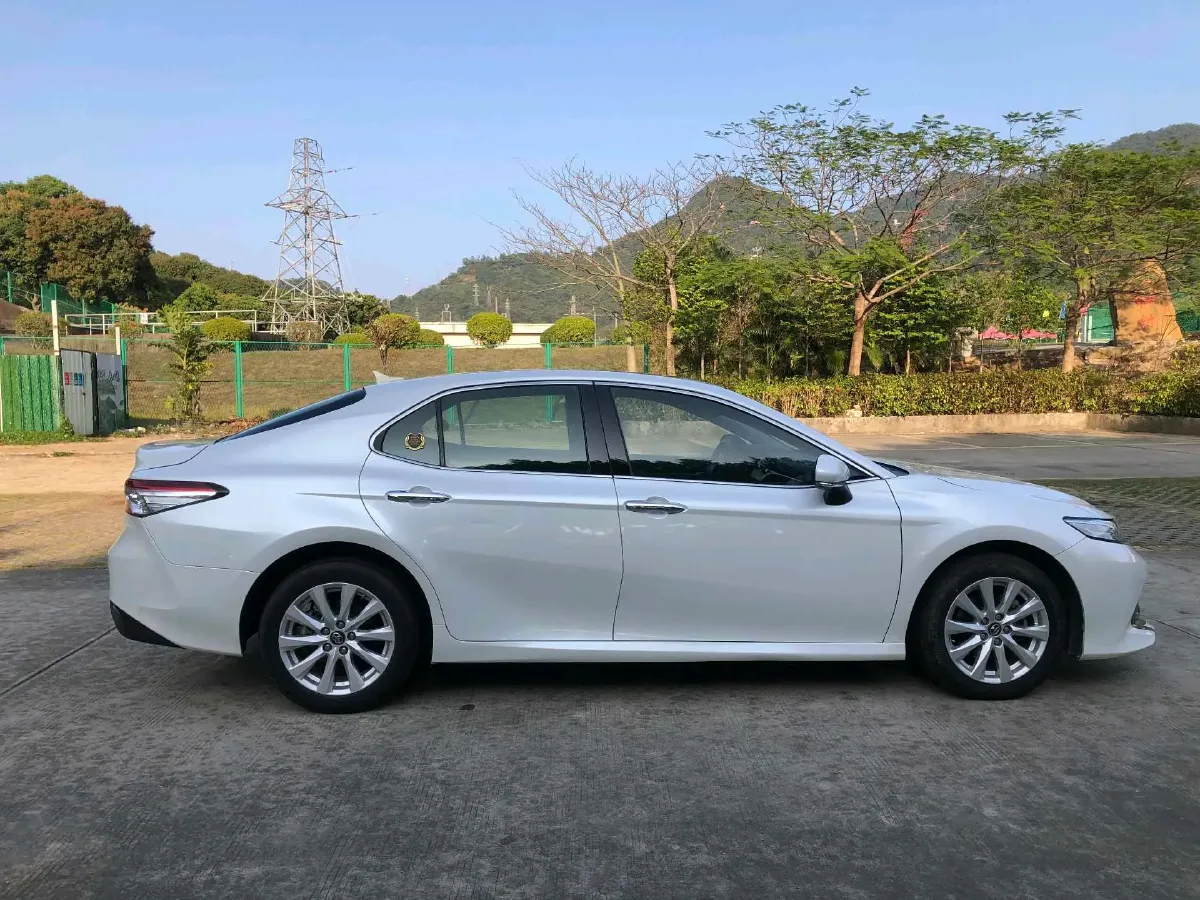 2019 Toyota Camry 2.0L 178HP L4 CVT,autocango,china used car exporter,china ev exporter,chinese used car exporter,chinese used ev exporter