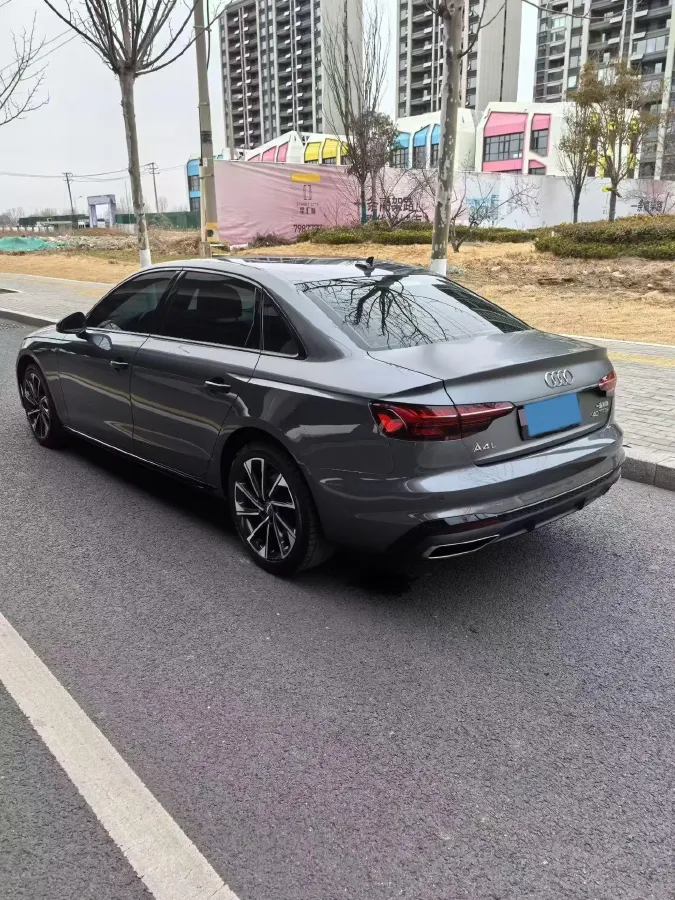 2023 Audi A4L 2.0T 190HP L4 7DCT,autocango,china used car exporter,china ev exporter,chinese used car exporter,chinese used ev exporter