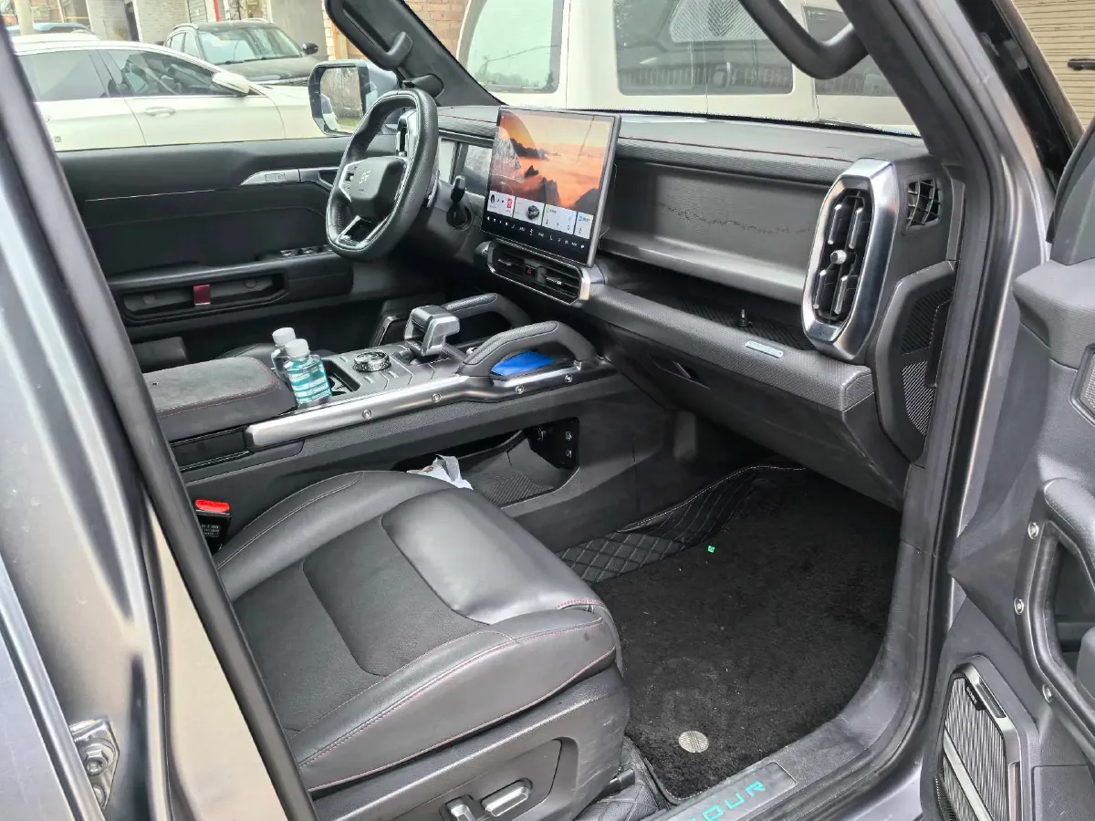 2023 Jetour Traveller 2.0T 254HP L4 7DCT,autocango,china used car exporter,china ev exporter,chinese used car exporter,chinese used ev exporter