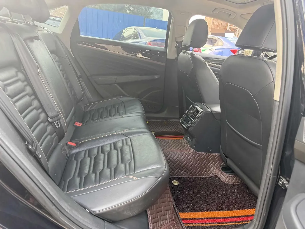 2019 Volvo V40 1.5T 152HP L4 6AT,autocango,china used car exporter,china ev exporter,chinese used car exporter,chinese used ev exporter