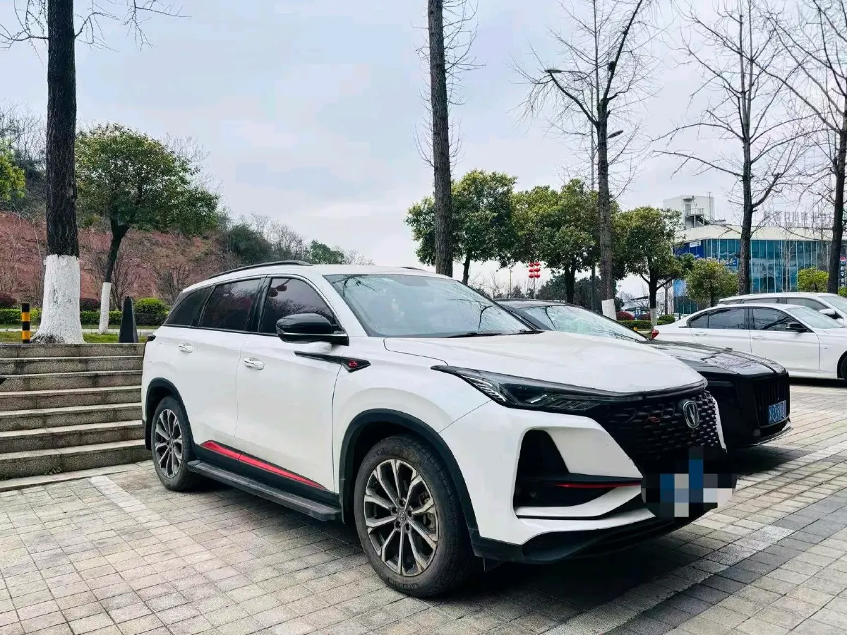2020 ChangAn CS75 Plus 2.0T 233HP L4 8AT,autocango,china used car exporter,china ev exporter,chinese used car exporter,chinese used ev exporter