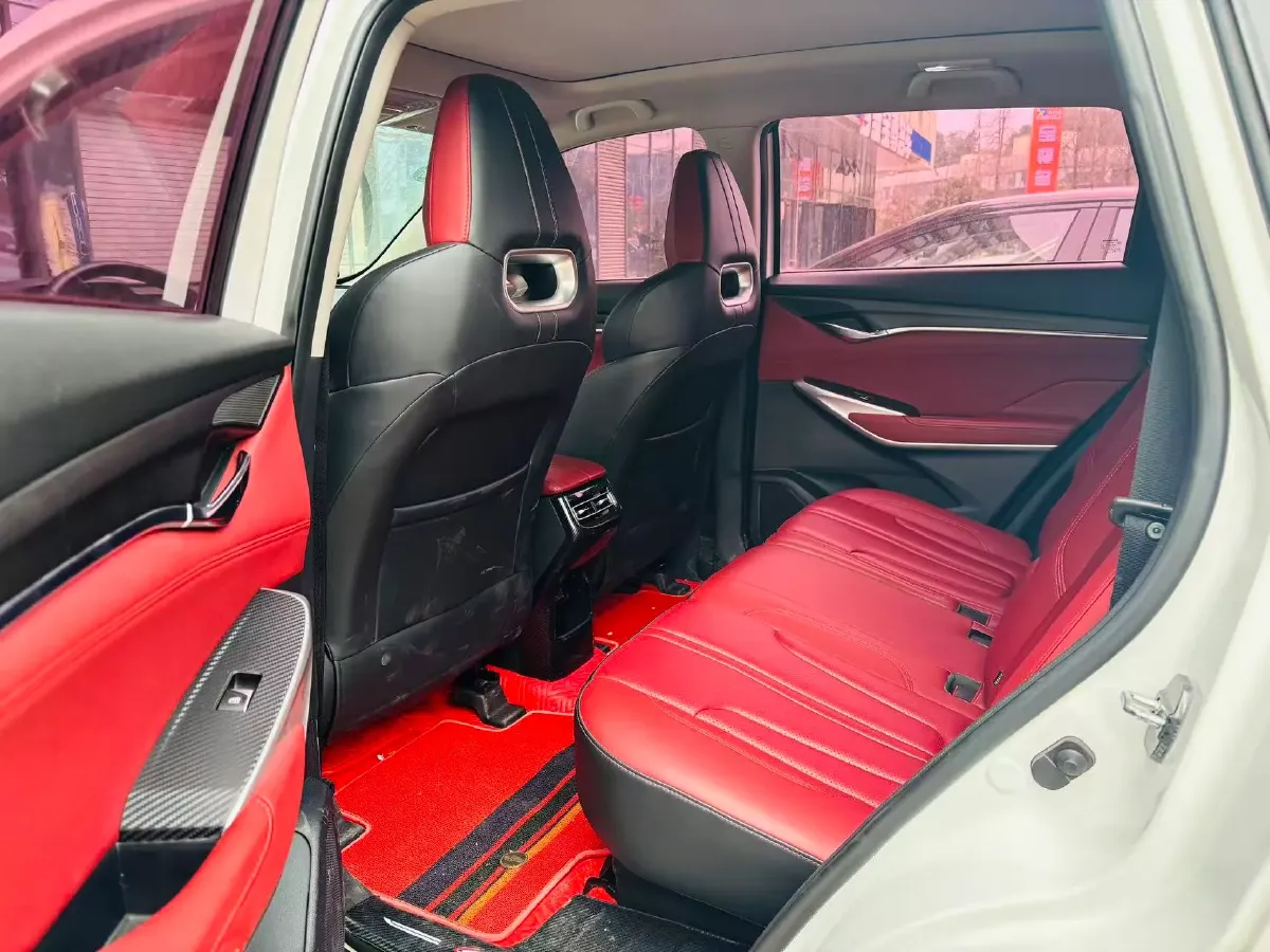 2020 ChangAn CS75 Plus 2.0T 233HP L4 8AT,autocango,china used car exporter,china ev exporter,chinese used car exporter,chinese used ev exporter