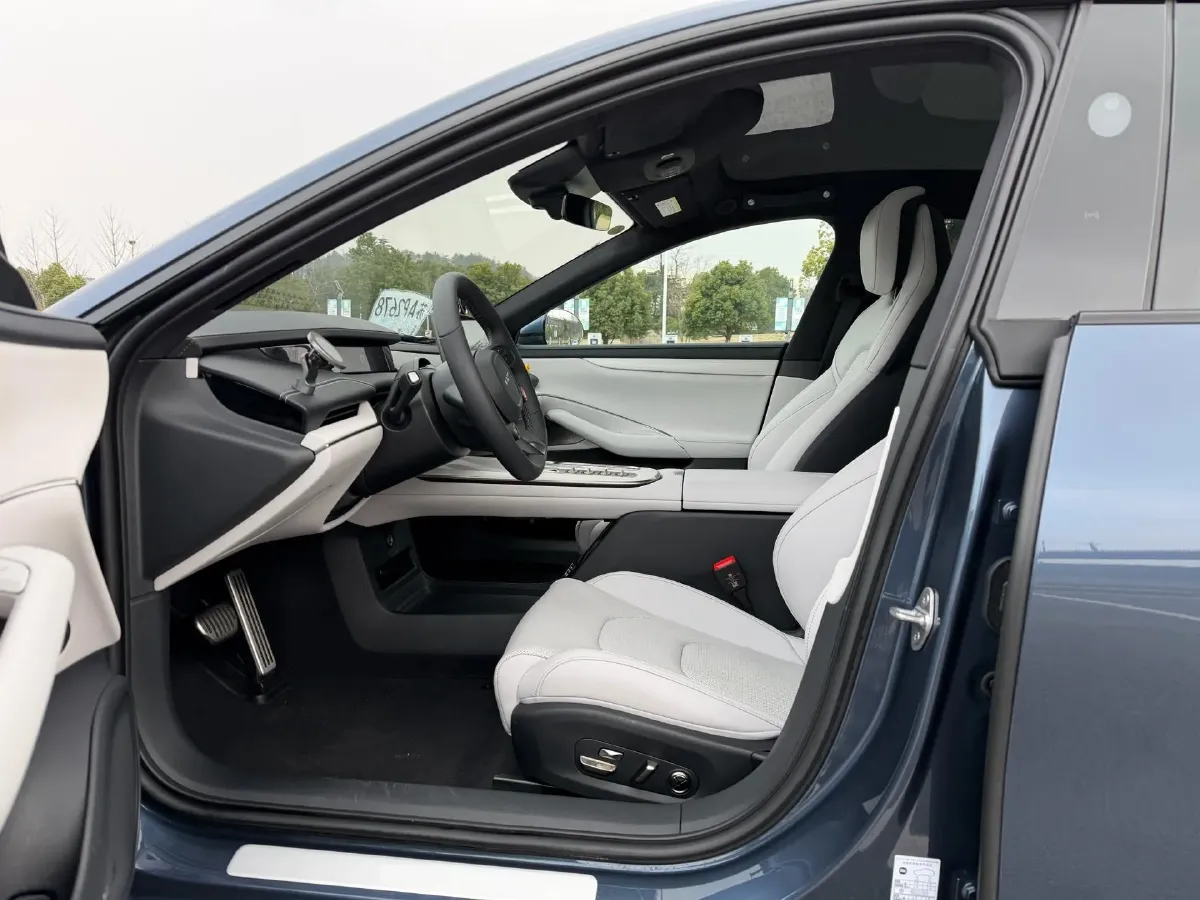 2024 MI SU7 BEV 101KWH,autocango,china used car exporter,china ev exporter,chinese used car exporter,chinese used ev exporter