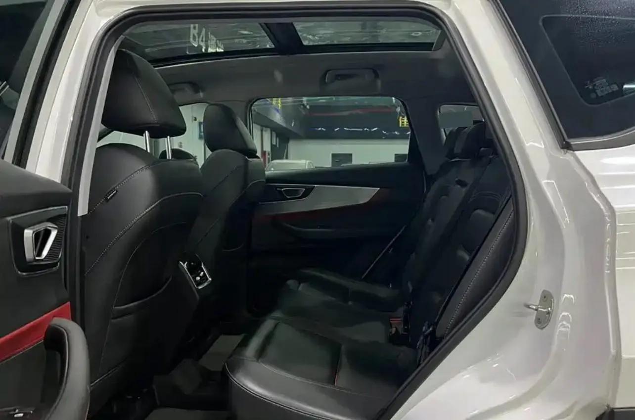 2022 Chery Tiggo 7 1.5T 156HP L4 CVT,autocango,china used car exporter,china ev exporter,chinese used car exporter,chinese used ev exporter