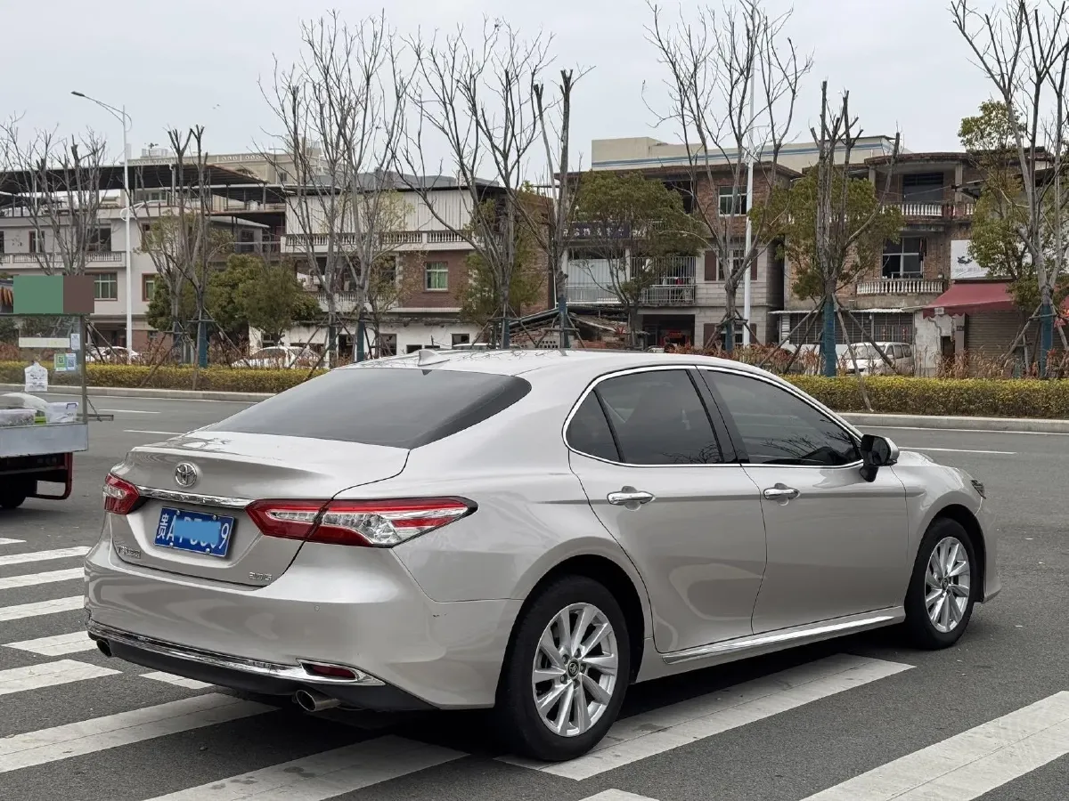 2023 Toyota Camry 2.0L 177HP L4 CVT,autocango,china used car exporter,china ev exporter,chinese used car exporter,chinese used ev exporter