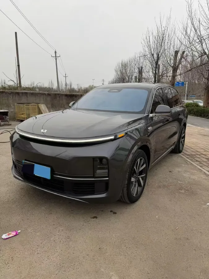 2023 Li L8 Range Extended 154HP REEV 40.9KWH,autocango,china used car exporter,china ev exporter,chinese used car exporter,chinese used ev exporter