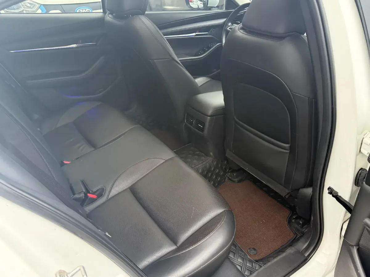 2020 Mazda 3 Axela 2.0L 158HP L4 6AT,autocango,china used car exporter,china ev exporter,chinese used car exporter,chinese used ev exporter