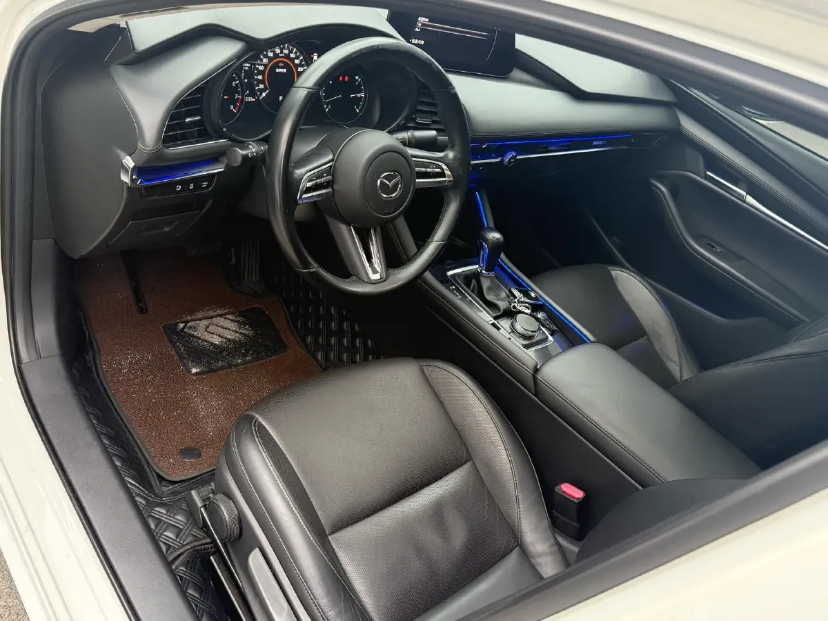 2020 Mazda 3 Axela 2.0L 158HP L4 6AT,autocango,china used car exporter,china ev exporter,chinese used car exporter,chinese used ev exporter