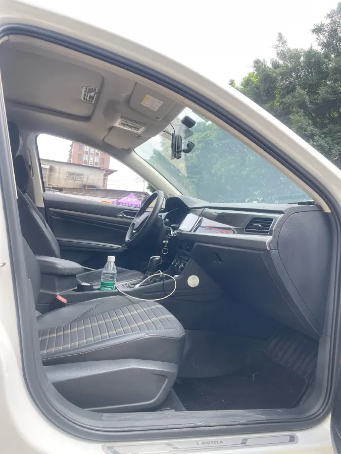 2018 Skoda Karoq 1.4T 150HP L4 7DCT,autocango,china used car exporter,china ev exporter,chinese used car exporter,chinese used ev exporter