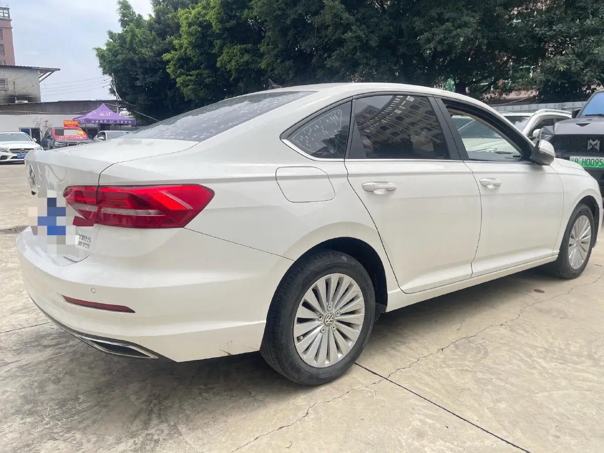 2018 Skoda Karoq 1.4T 150HP L4 7DCT,autocango,china used car exporter,china ev exporter,chinese used car exporter,chinese used ev exporter