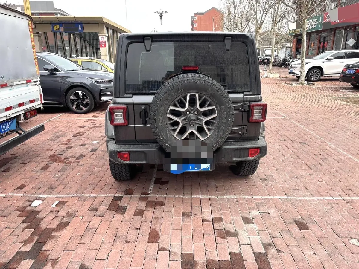 2024 Jeep Wrangler 2.0T 266HP L4 8AT,autocango,china used car exporter,china ev exporter,chinese used car exporter,chinese used ev exporter