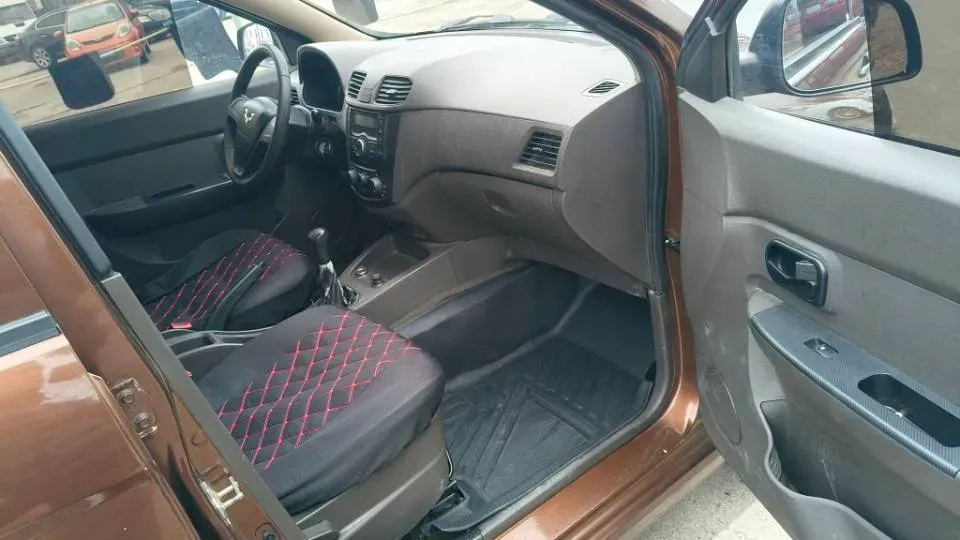 2020 WuLing HongGuang V 1.2L 76HP L4 5MT,autocango,china used car exporter,china ev exporter,chinese used car exporter,chinese used ev exporter