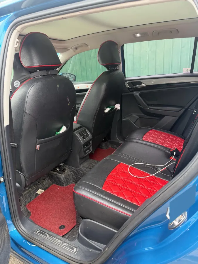 2019 Jeep Cherokee 2.0T 234HP L4 9AT,autocango,china used car exporter,china ev exporter,chinese used car exporter,chinese used ev exporter