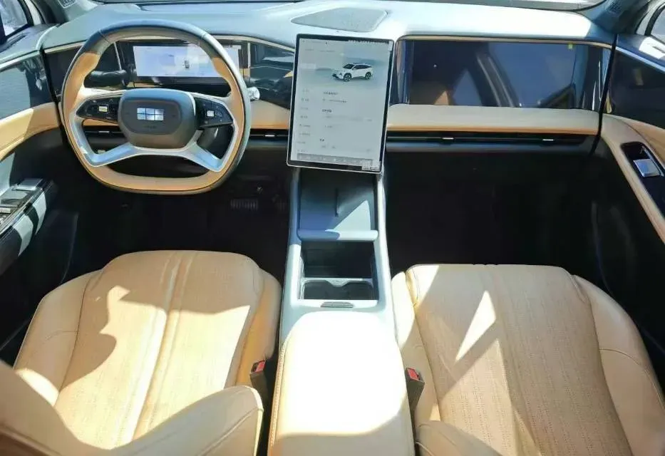 2025 Geely Galaxy L7 1.5L 112HP L4 1DHT PHEV 18.4KWH,autocango,china used car exporter,china ev exporter,chinese used car exporter,chinese used ev exporter