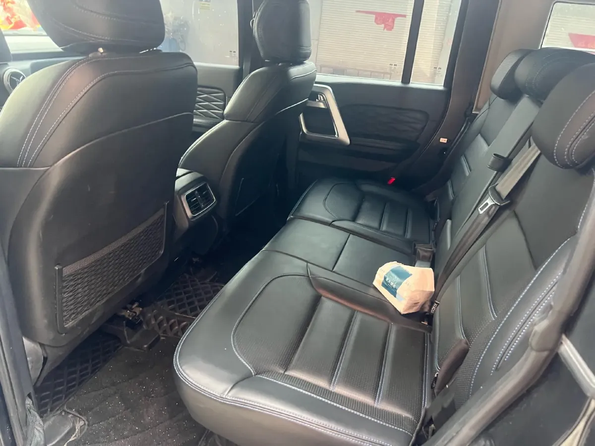 2023 Beijing BJ40 2.0T 163HP L4 8AT,autocango,china used car exporter,china ev exporter,chinese used car exporter,chinese used ev exporter